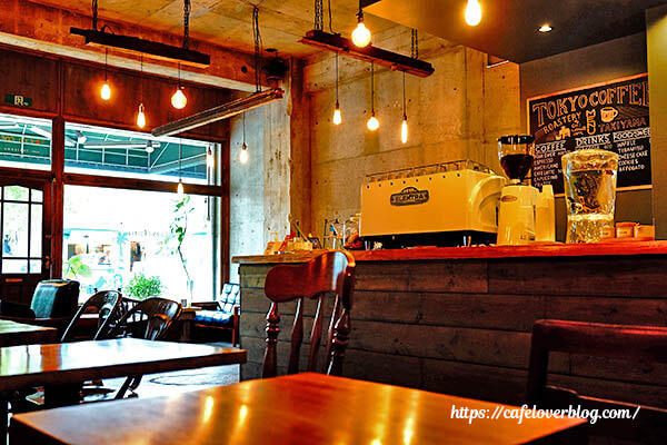 TOKYO COFFEE Roastery Cafe◇店内