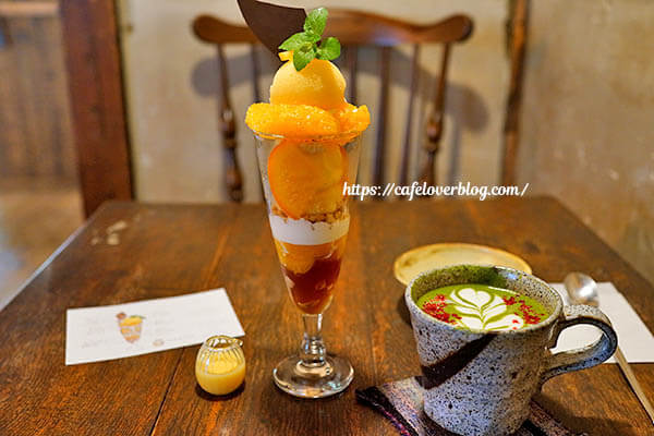 Y's cafe◇オレンジのパフェ / 抹茶ラテ　2022.6