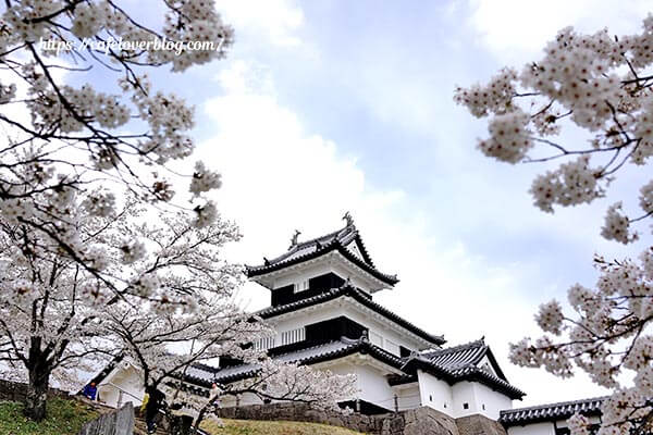 日本100名城に数えられる小峰城　2018.4　撮影