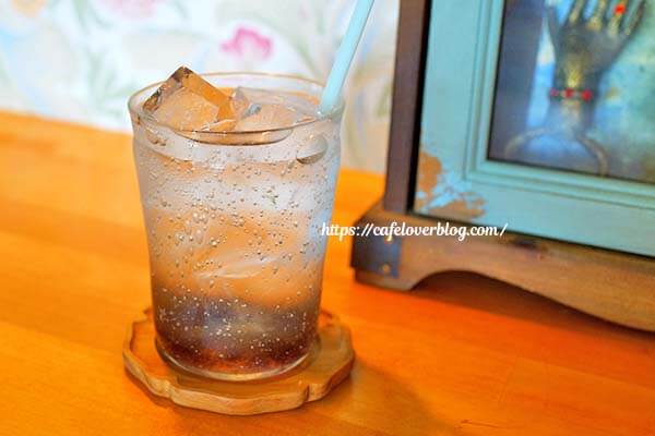 栃木県茂木町にあるcafe鎮守のすみれのレモネード