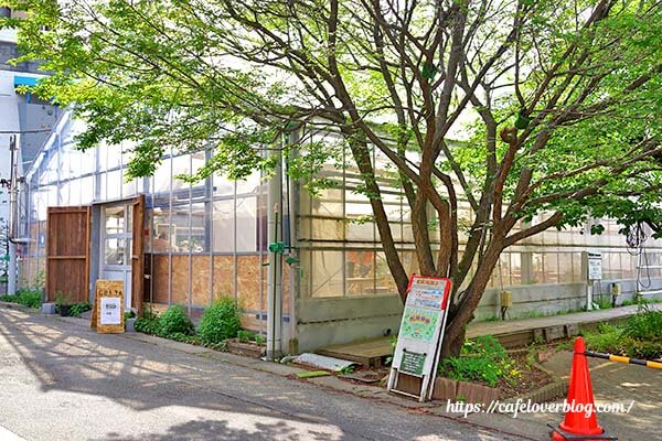 東京都板橋区にあるおいしい野菜塾のカフェcha.yaの外観