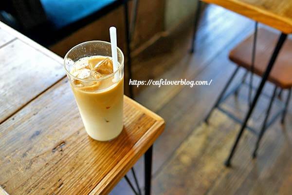 西荻窪のサテンジャパニーズティーのほうじ茶ラテ