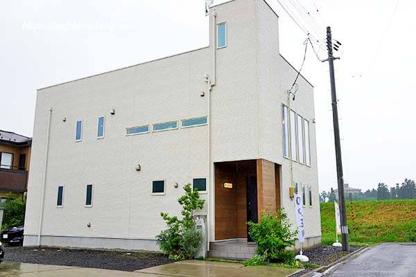 福島県郡山市にあるLaugh Cafeの外観