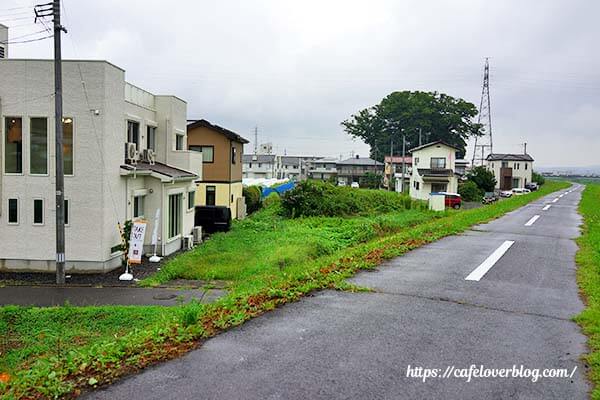 福島県郡山市にあるLaugh Cafeの店舗付近