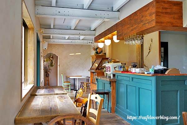埼玉県吉見町のcafe montの店内