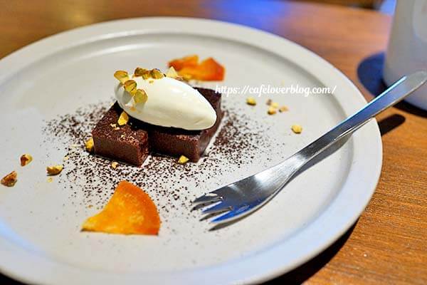 新潟県小千谷市の珈琲とおみやげの店アルペジオのテリーヌショコラプレート