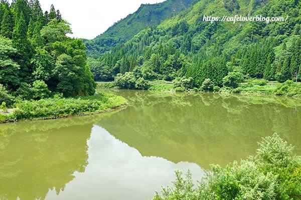 福島県三島町の只見川