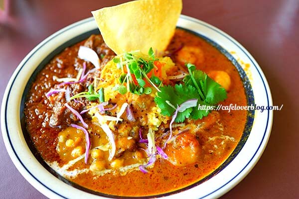 福島市の県立美術館内にあるCurry and Spice dishes 笑夢のカレー2種&ライス