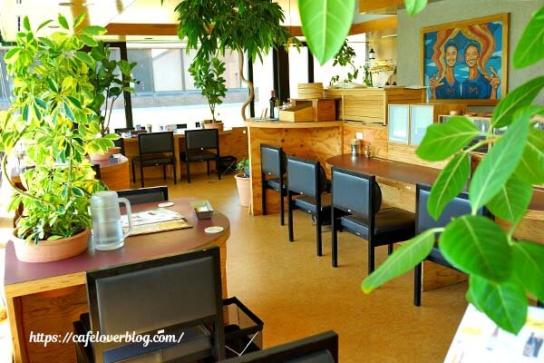 福島市の県立美術館内にあるCurry and Spice dishes 笑夢の店内