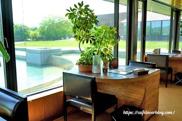 福島市の県立美術館内にあるCurry and Spice dishes 笑夢の店内