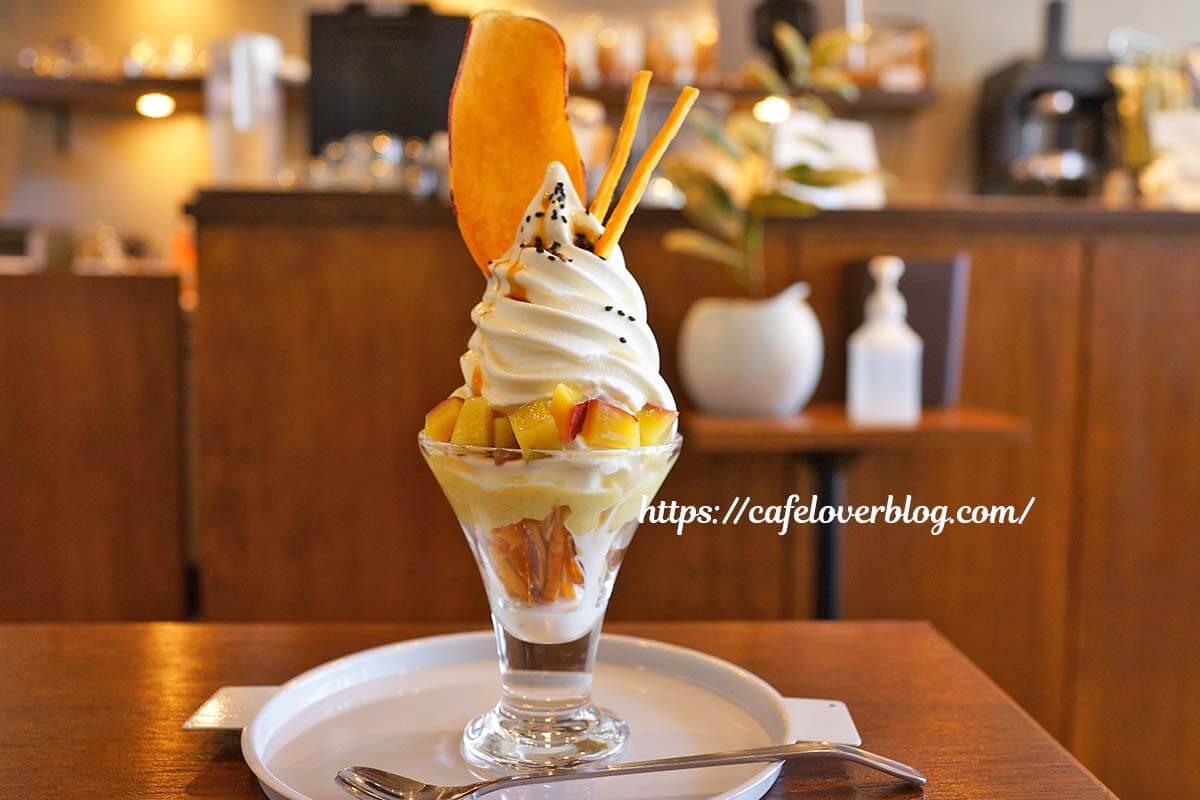 埼玉県朝霞市にあるOIMO BIYORI TOKIDOKI FRUITSの濃厚OIMOサンデー