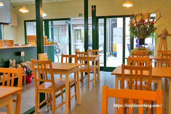 板橋区赤塚のANEMONE(アネモネ)の店内