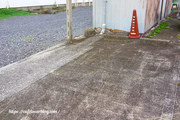 小山宿通り沿いの駐車場(3台)